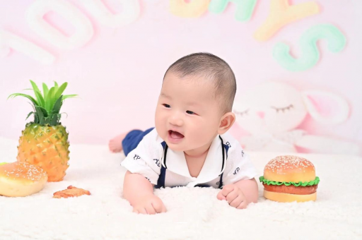 丽水宝宝眼角红血丝 丽水宝宝眼角红血丝